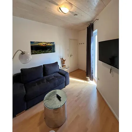 Im Erdgeschoss In 公寓 维林根